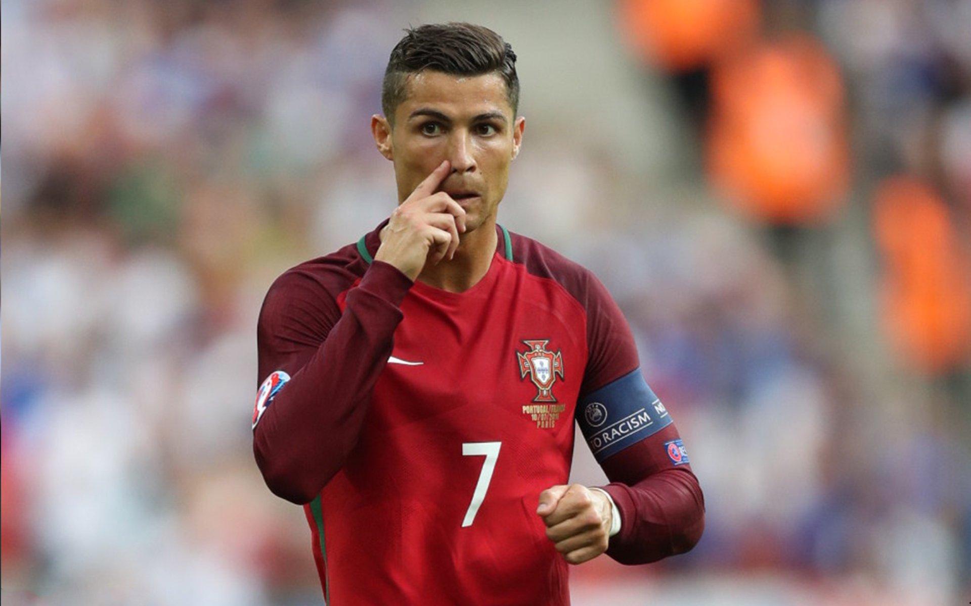 绿茵场上的魔法时刻，这究竟是什么神仙任意球战术？