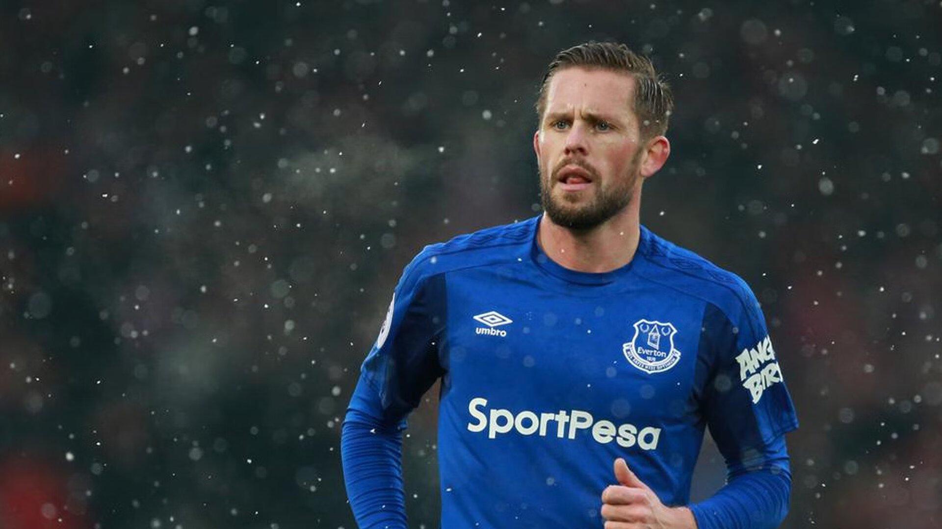 卡萨诺直言，C罗世界杯后应退役，称其行为已成足球界负担