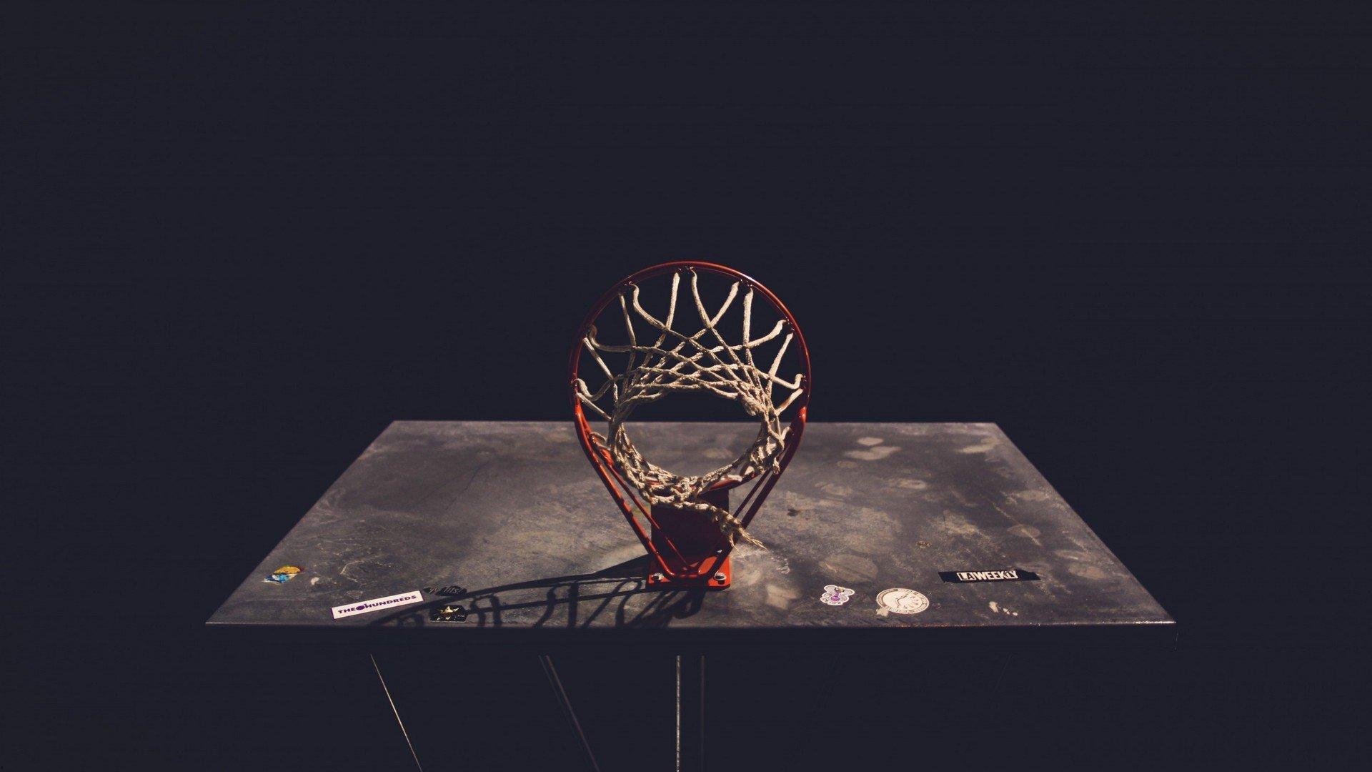 撒花！张琳艳当选2022-23赛季女足瑞士超MVP！