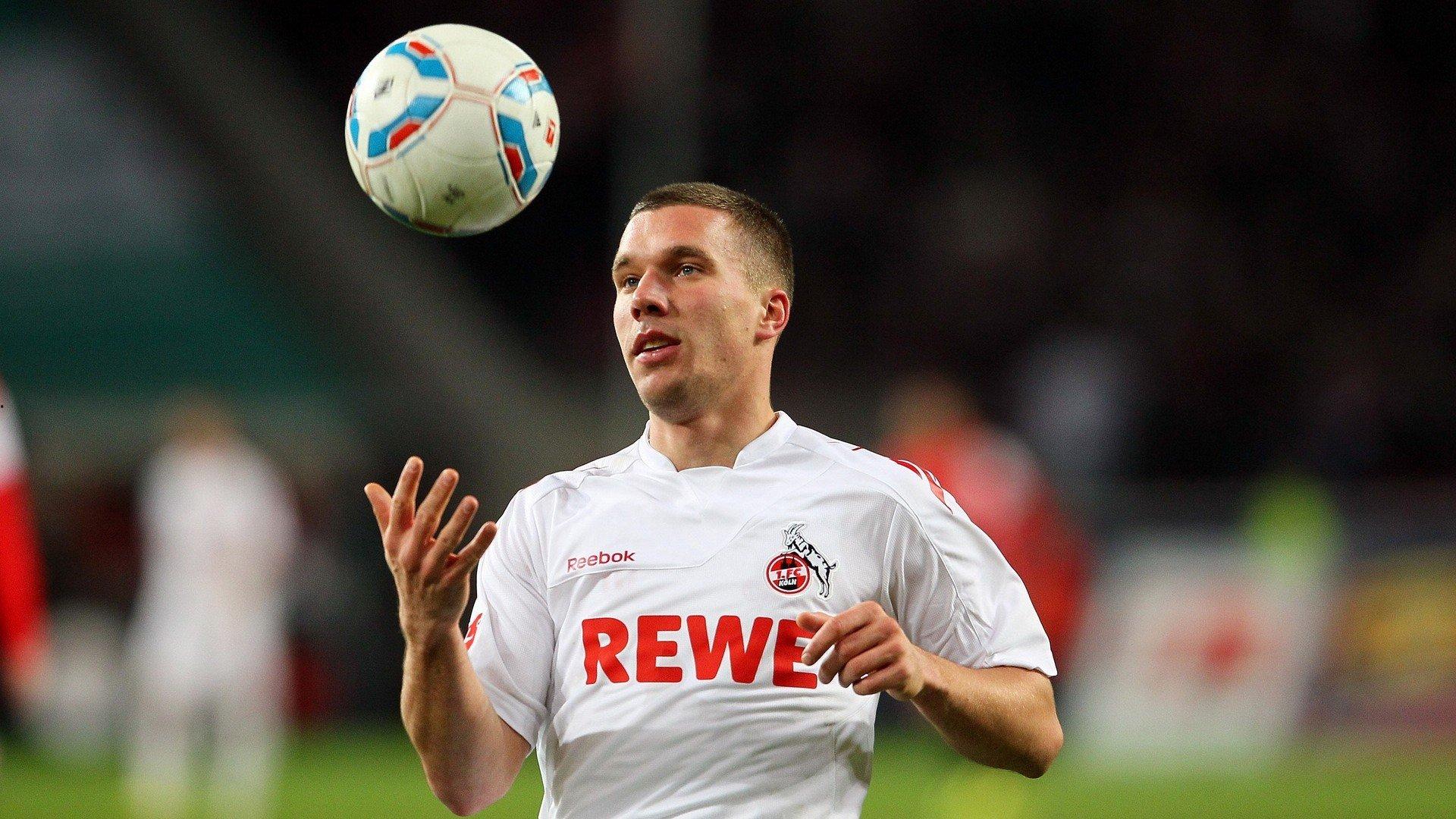 强吻门“性侵”案高院开审，鲁维亚莱斯周五出庭